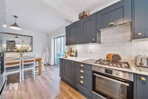 Kitchen/Diner- click for photo gallery